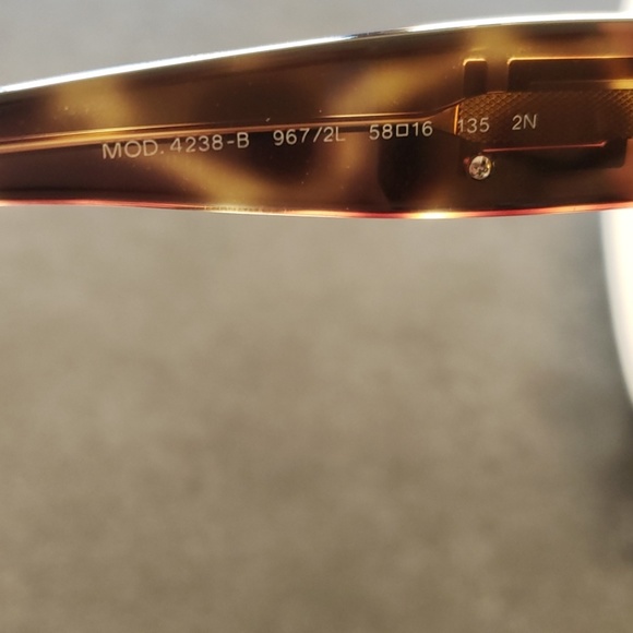 Versace Sunglasses - Picture 4 of 8